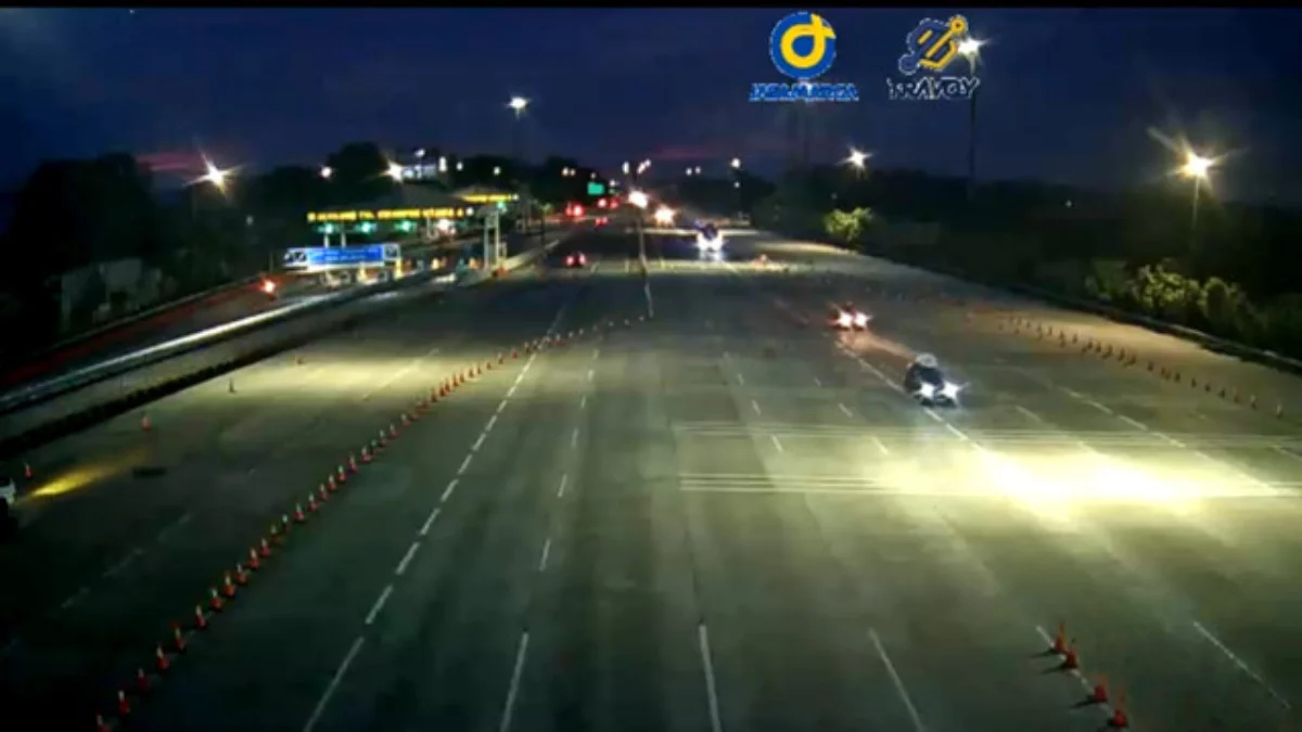 Pantauan Lebaran Kondisi Sejumlah Ruas Tol Lancar: Tol Japek dan Cipali Arus lalu lintas di Tol Trans Jawa pada Minggu (30/3/2025). Foto: Dok. CCTV Jasa Marga