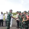 DANREM 063/SGJ Kolonel Inf Hista Soleh Harahap mendampingi Pangdam III/Siliwangi, Mayjen TNI Dadang Arif Abdur