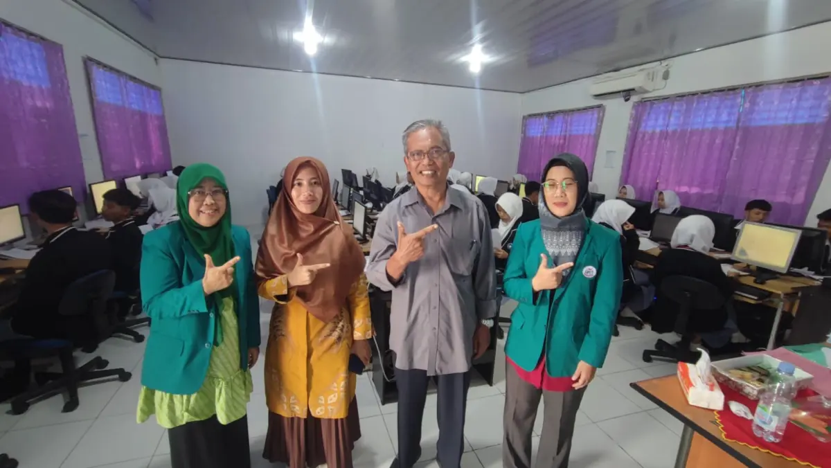 SMK YP Serdang bekerja sama dengan LP3I Lampung, salah satu Lembaga yang ada di provinsi lampung yang resmi y