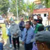 Hakim PTUN Bandung melakukan persidangan setempat atas gugatan warga Jalan Ampera, Kota Cirebon.
