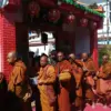 Bhikkhu atau Bhante yang melakukan ritual Thudong dari Thailand menuju Candi Borobudur di Magelang, Jawa Tenga