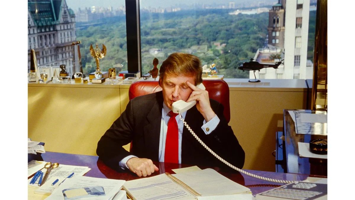 Dimulai pada tahun 1980-an, Donald Trump mengawasi bisnisnya selama bertahun-tahun dari tempatnya di lantai 26