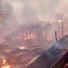 Sebanyak 18 unit rumah dinas di Asrama Gajah II/Kompi Kodim 0104/Atim Kota Langsa Aceh terbakar sekitar pukul