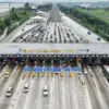 Suasana Gerbang Tol Cikarang Utama, Sabtu (6/4/2024). Foto: Dok. Jasamarga