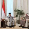 Presiden Prabowo Subianto bertemu dengan Presiden Uni Emirat Arab Mohamed bin Zayed Al Nahyan (MBZ) di Abu Dha
