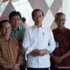 Presiden Joko Widodo (Jokowi) bertemu sejumlah teman-teman semasa kuliahnya dulu di Universtas Gadjah Mada (UG