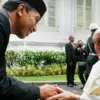 Momen pertemuan Presiden ke-7 RI Joko Widodo (Jokowi) dengan mendiang Paus Fransiskus, September 2024. (Foto: