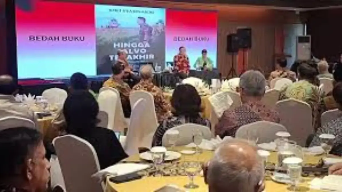 Acara peluncuran dan bedah buku \"Hingga Salvo Terakhir Bakti Prajurit TNI\" di Ruang Sumba, Hotel Borobodur, Ja