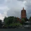 Tahukah Anda Ritual Tjiam Shi? Pagoda Avalokitesvara Buddhagaya Watugong Semarang Tertinggi di Indonesia Pagoda Avalokitesvara di Semarang.