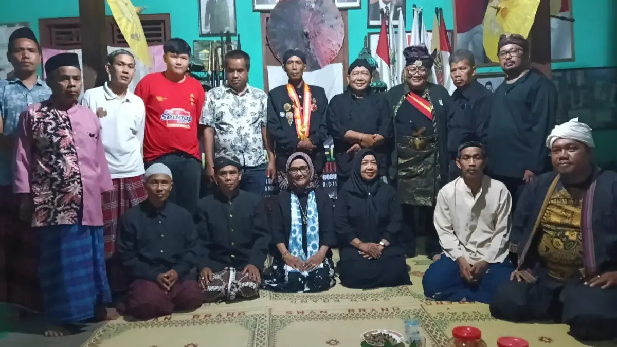 Peringati Haul Gondowati Sosok Pejuang Perempuan Laskar Diponegoro, Padepokan Diponegaran Gelar Doa Bersama Padepokan Diponegaran bersama Kagama Cirebon di Desa Bumiharjo Kecamatan Borobudur, Sabtu (10/5) malam
