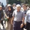 Rombongan TPUA kala silaturahmi ke rumah Jokowi di Solo untuk melihat ijazah dari sang mantan presiden tersebu