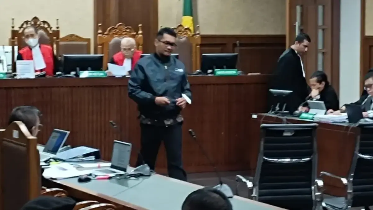 Penyidik Rossa Purbo Bekti Ungkap Mantan Ketua KPK Firli Bahri Gagalkan Penangkapan Harun Masiku Penyidik KPK, Rossa Purbo Bekti menjadi saksi di persidangan terdakwa Hasto Kristiyanto/RMOL