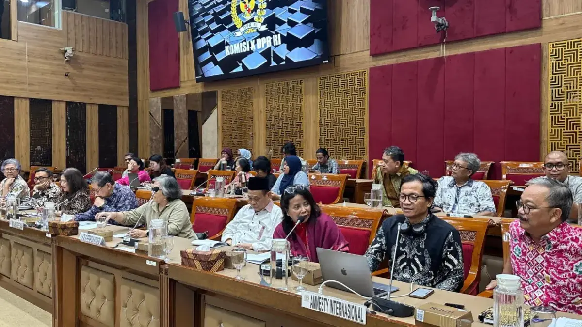 Suasana RDPU Aliansi Keterbukaan Sejarah Indonesia (AKSI) dengan Komisi X DPR RI, Senin 19 Mei 2025 (Dok. Amne