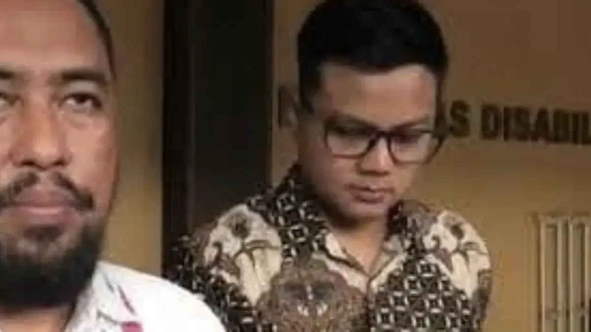 Andhika Dian Prasetya, kuasa hukum penggugat ijazah Jokowi, Muhammad Taufiq, memberikan penjelasan soal hasil