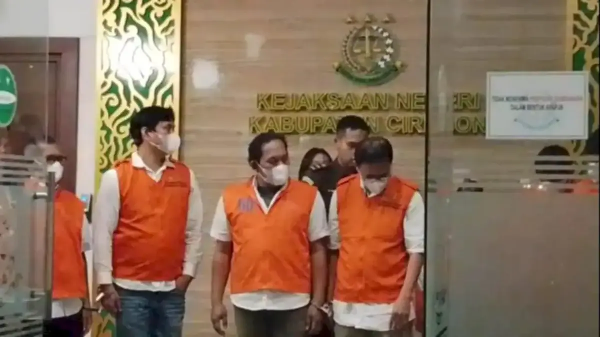 Kepala DPKPP Kabupaten Cirebon dan bawahannya berbaju Oren/Repro