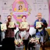 Peluncuran buku “Tradisi Makan Siang Indonesia” di Ubud Food Festival 2025 pada Sabtu (31/5/2025). (ANTARA/HO)