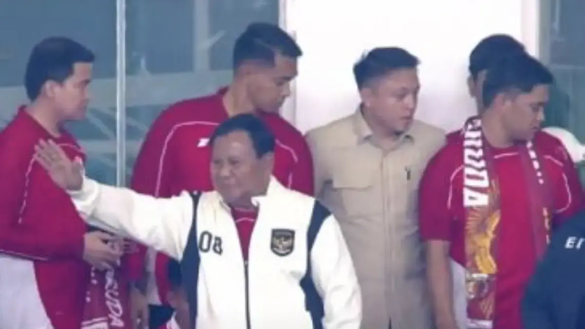 Presiden Prabowo Subianto menonton langsung pertandingan Kualifikasi Piala Dunia 2026 antara Timnas Indonesia