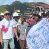 Menteri Energi dan Sumber Daya Mineral (ESDM) Bahlil Lahadalia saat mengecek tambang nikel di Pulau Gag, Raja