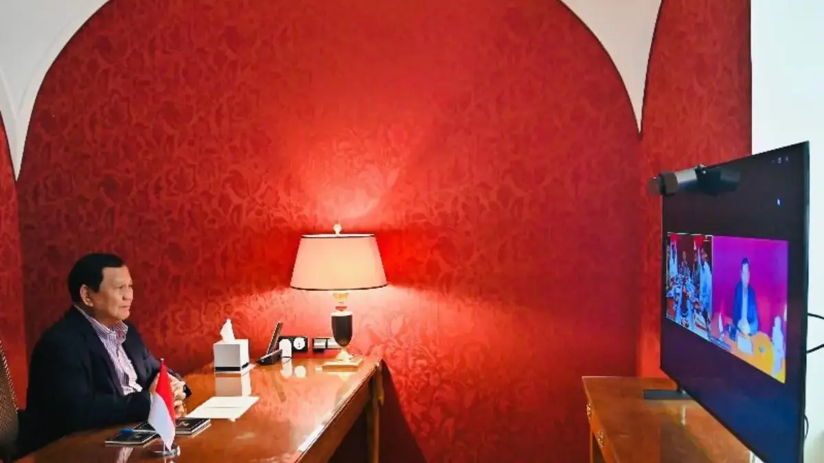 Presiden RI Prabowo Subianto memimpin rapat terbatas penyelesaian konflik 4 pulau Aceh-Sumut, dari Rusia, Sela