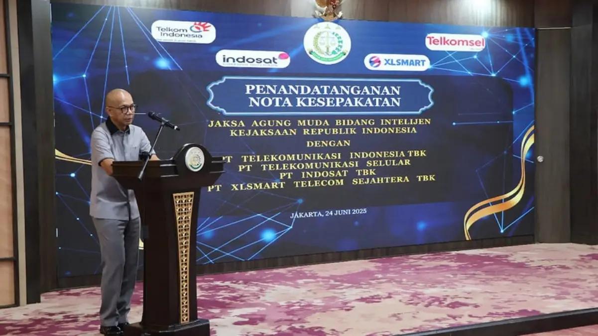 Penandatanganan kerja sama Kejaksaan Agung dengan operator seluler untuk proses penyadapan, Selasa (24/6/2025)