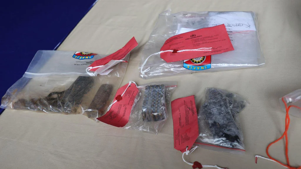 Konferensi pers mengenai perkembangan penanganan kasus penembakan dua orang WN Australia, Senin (21/07/2025).