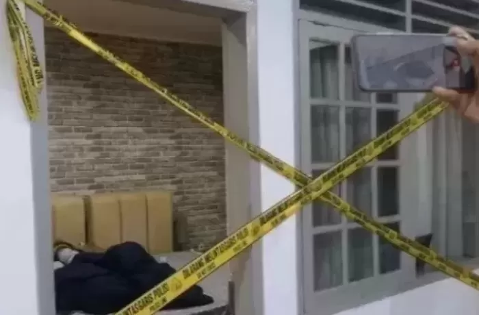 Fakta Baru Kasus Kematian Diplomat Muda Arya Daru: Lakban Dibeli Akhir Bulan Juni di Yogyakarta Tempat kos Arya Daru Pangayunan. Lakban kuning ternyata biasa digunakan Diplomat Kemlu. (Ist)