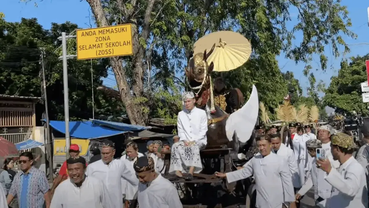 Kirab Budaya Kepatihan menjadi salah satu cara memeriahkan Hari Jadi ke-598 Cirebon