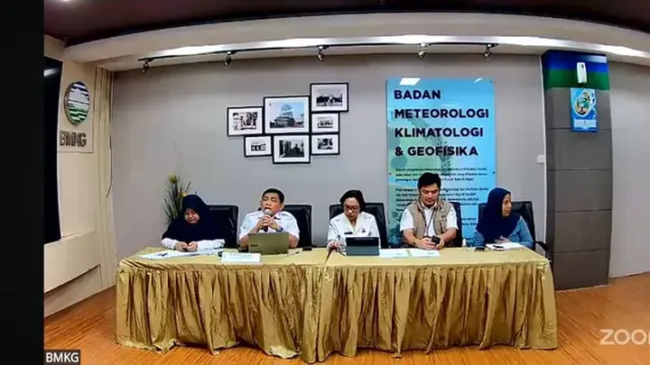 Pesisir Timur Kamchatka Rusia Alami Gempa 8,8M Berpotensi Tsunami di Indonesia, Berikut 4 Arahan BMKG Direktur Gempa Bumi dan Tsunami Badan Meteorologi, Klimatologi, dan Geofisika (BMKG) Daryono pun menyampaikan