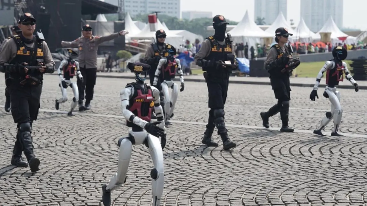 Sejumlah robot yang akan membantu tugas Polri saat gladi kotor acara Hari Bhayangkara ke-79 di Lapangan Silang