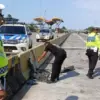 Kecelakaan lalu lintas di Tol Cikopo-Palimanan (Cipali) KM 187+200 pada Minggu (3/8) dini hari mengakibatkan t