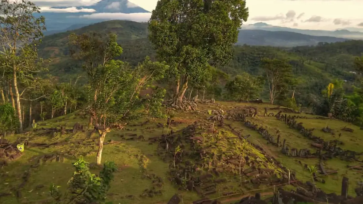 Situs Megalitikum Gunung Padang