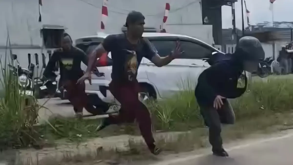 Jurnalis menjadi korban kekerasan saat meliput kegiatan sidak yang dilakukan Kementerian Lingkungan Hidup (KLH