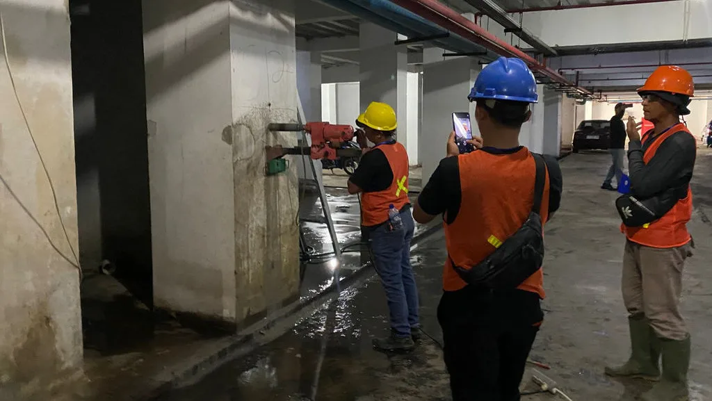 Pemeriksaan fisik gedung Setda kota Cirebon (19/5/2025), (Sumber: Kejari Kota Cirebon) 