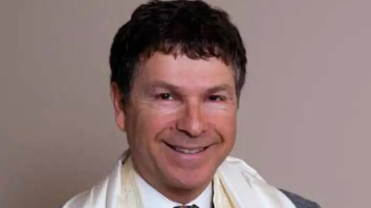 Elliot J Baskin