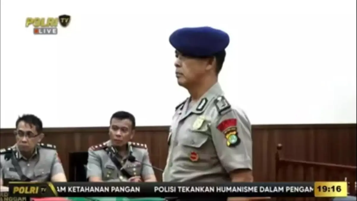 Bripka Rohmat Dijatuhi Sanksi Demosi 7 Tahun Terkait Kendarai Rantis Lindas Ojol Affan hingga Tewas Bripka Rohmat. (Sumber : Tangkap Layar Polri TV)