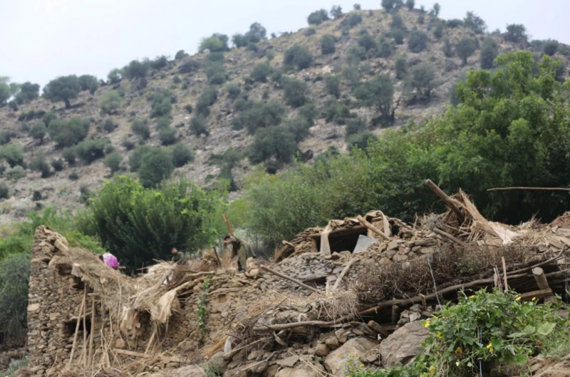 Sedikitnya 800 orang meninggal dunia dan 1.300 terluka akibat gempa bumi di Afghanistan, pada 1 September 202