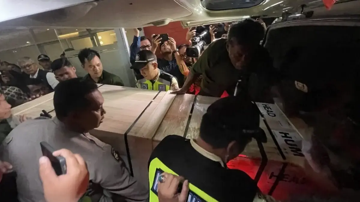 Jenazah staf KBRI Zetro Leonardo Purba yang tewas ditembak di Distrik Lince, Kota Lima, Peru tiba di Indonesia