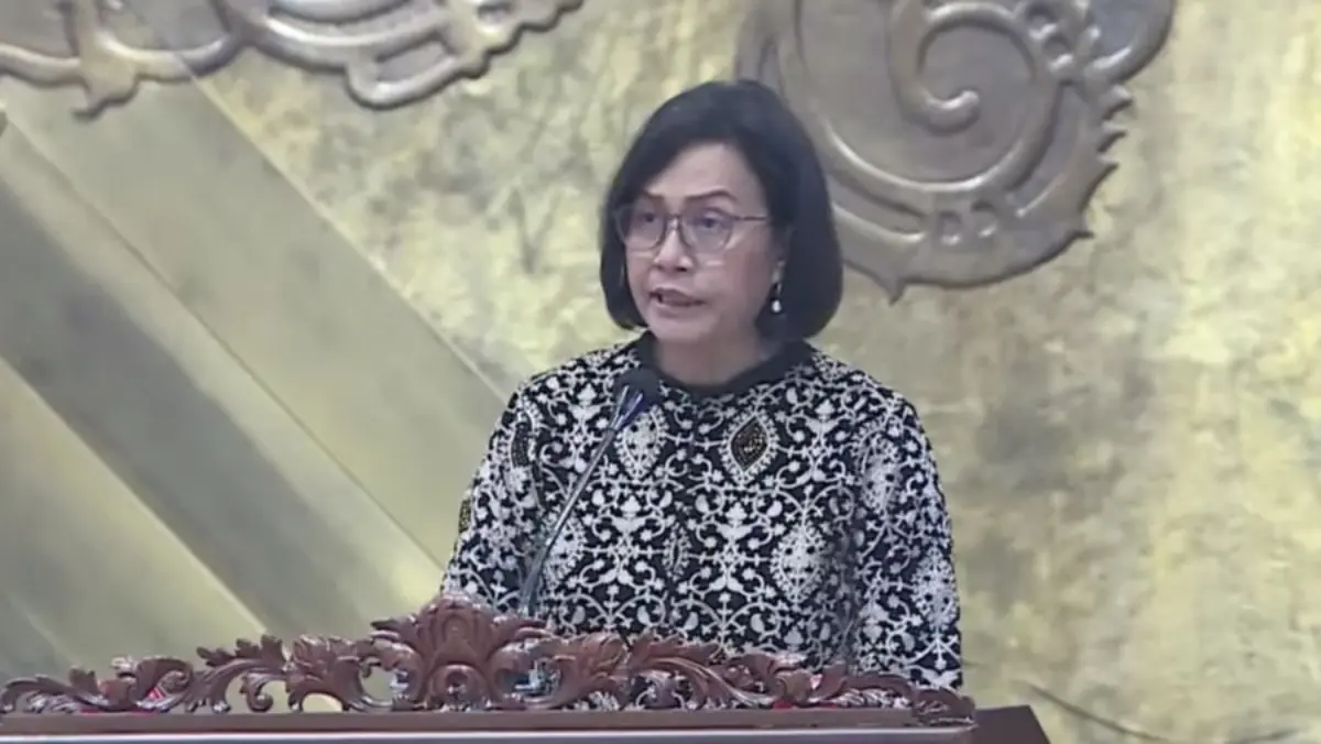 Menteri Keuangan, Sri Mulyani Indrawati menyampaikan laporan dalam Rapat Paripurna DPR RI ke-24 Masa Persidang