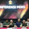 Kapuspen TNI membantah deretan hoaks yang menyebut anggota menjadi provokator demo. Foto: Puspen TNI