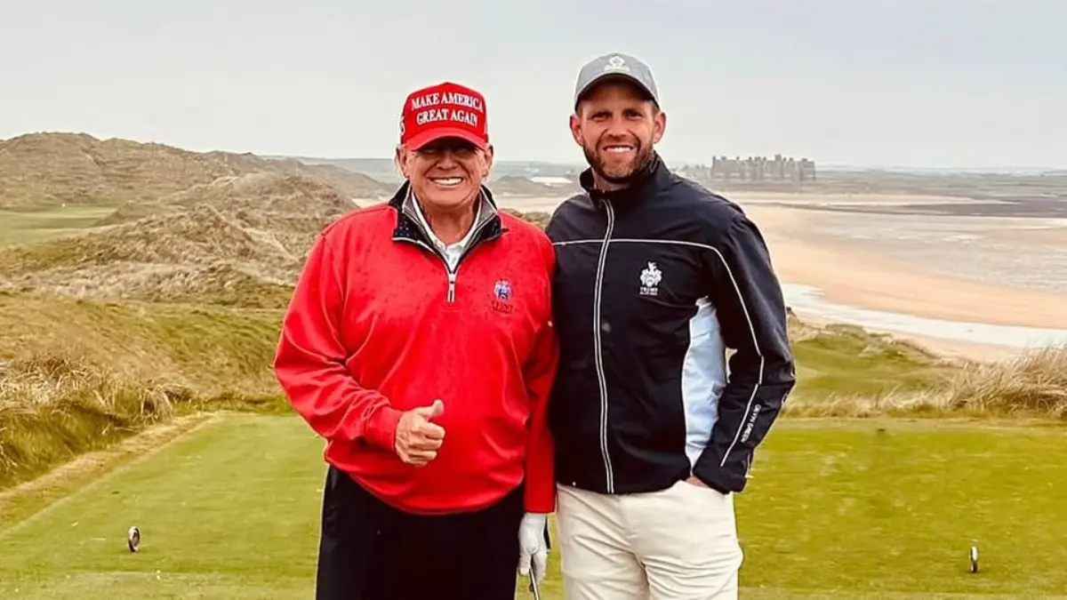 Donald Trump (kiri) bersama anaknya Eric Trump (kanan). instagram/erictrump