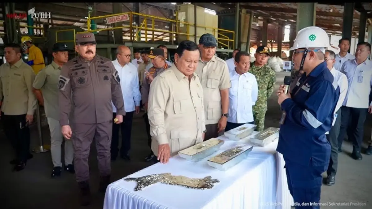 Presiden Prabowo Saksikan Penyerahan Aset Rampasan Negara dari Tambang Ilegal kepada PT Timah Tbk.