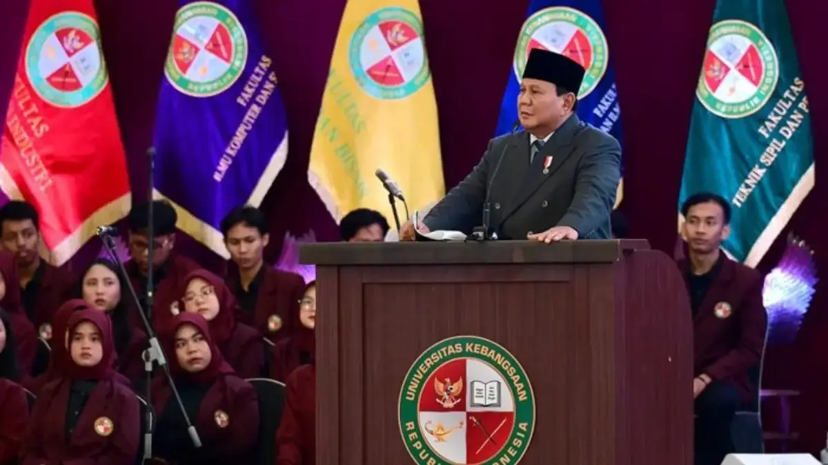 Presiden Prabowo saat orasi ilmiah di sidang senat terbuka UKRI, Sabtu (18/10/2025). (Muchlis Jr/Biro Pers Sek