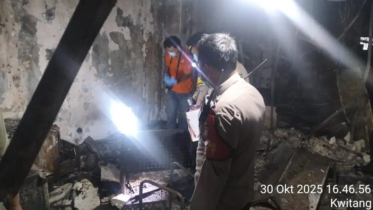 Polri: Tidak Ditemukan Adanya Tanda Kekerasan pada Sisa Kerangka Farhan Reno Sebanyak dua kerangka manusia ditemukan di dalam gedung Astra Credit Companies (ACC) di Kwitang, Kecamatan Sen