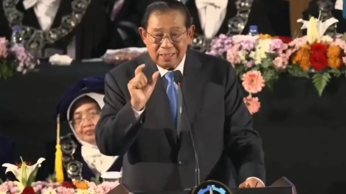 Presiden ke-6 RI susilo Bambang Yudhoyono Berorasi di ITS Surabaya, ingatkan ancaman terjadinya Perang Dunia I