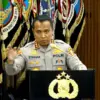 Kabareskrim Polri Komjen Pol Syahardiantono memberikan sambutan pada Rilis AKhir Tahun Polri 2025 di Mabes Pol