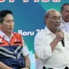 Ketua Komite Nasional Keselamatan Transportasi (KNKT) Soerjanto Tjahjono (kanan) bersama Direktur Operasi KAI