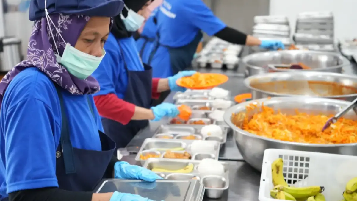 Badan Gizi Nasional (BGN) memastikan program Makan Bergizi Gratis (MBG) tetap berjalan selama libur Natal 2025