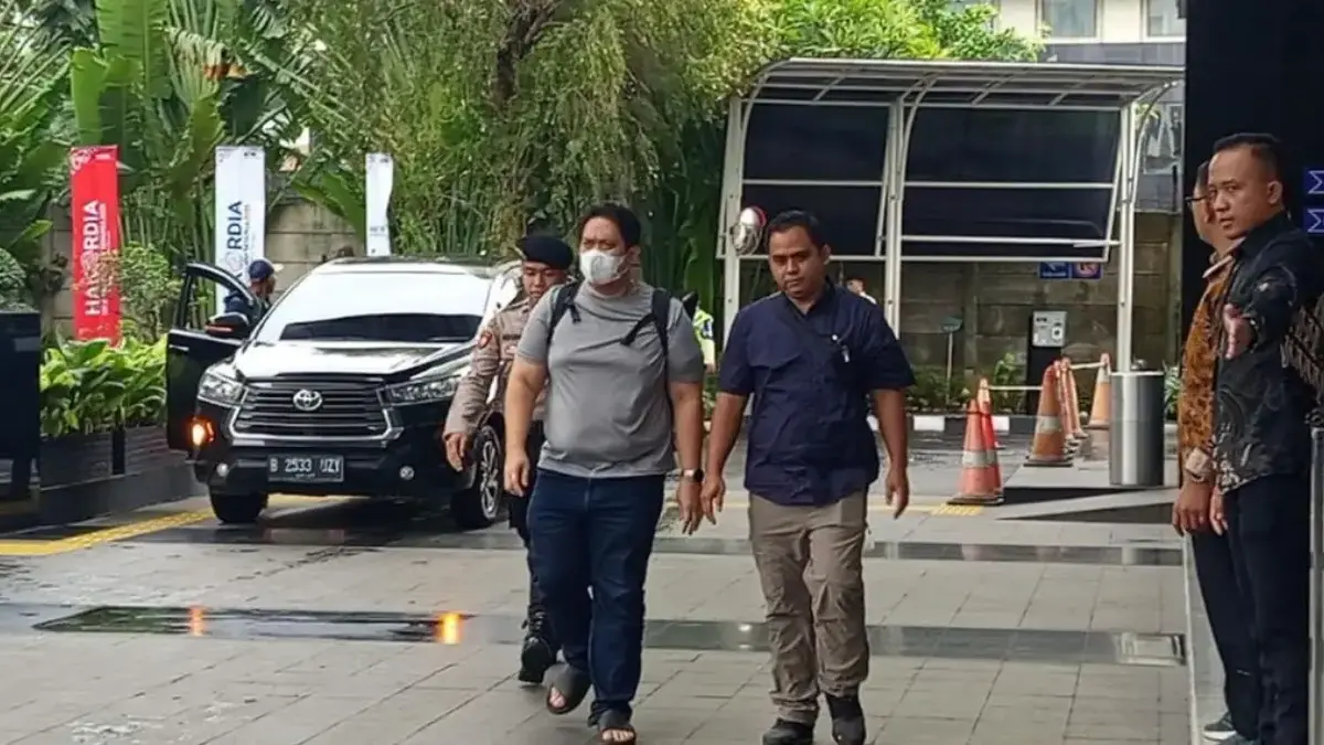 Kepala Kejaksaan Negeri (Kajari) Hulu Sungai Utara (HSU) Albertinus Napitupulu ketika tiba di Gedung Merah Put