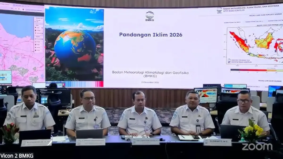Jajaran BMKG saat konferensi pers mengenai Climate Outlook 2026 di Jakarta, Selasa (23/12/2025). (Tangkapan la