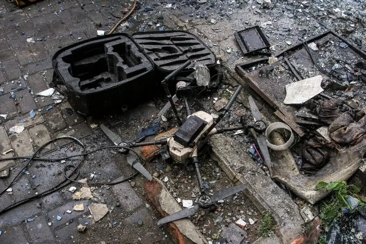 Kebakaran Gedung Terra Drone Picu Isu Penyimpanan Data Peta Pembalakan Liar-Perkebunan Kebun Sawit Sumatera Bangkai pesawat nirawak yang terbakar di perkantoran Terra Drone di jalan Letjen Soeprapto, Cempaka Baru, Kema